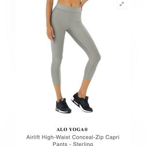 Alo Yoga sterling air lift capri with zipper cropped size medium $125 new!